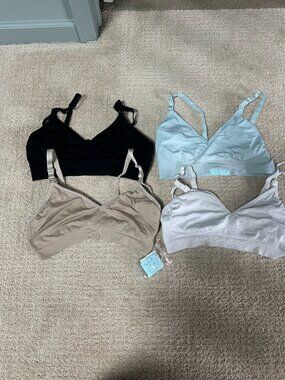 Lot of 4 XL Nursing Bras Seamless Maternity Breastfeeding Bras + Extenders